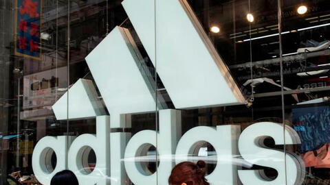 CEO Adidas: Chưa biết khi nào hãng sẽ tiếp tục hoạt động kinh doanh tại Nga
