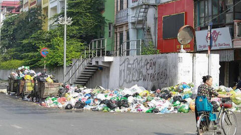 Hà Nội: Các quận huyện sẽ lựa chọn nhà thầu thu gom rác sinh hoạt