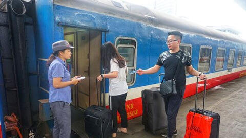 Đường sắt giảm 50% giá vé tàu hỏa từ 1/3