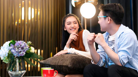 Đi đám cưới người yêu cũ, tôi vô tình "cua" được bạn trai cũ của cô dâu