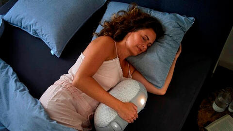 6 lý do bạn không nên để tóc ướt đi ngủ