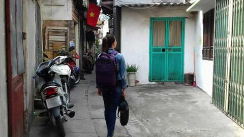 Sinh viên "khóc ròng" khi vừa đóng cọc tiền trọ thì trường lại cho học trực tuyến