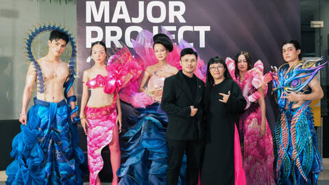 NTK Phan Anh Tuấn tự hào về thành tích của 3 học trò: "Bốn tháng làm việc cùng nhau, có lúc muốn gục ngã"