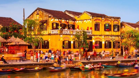 Traveloffpath đánh giá tích cực về chính sách thu hút du khách quốc tế của Việt Nam