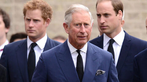 Vội vã về Anh vì bệnh tình của Vua Charles, Harry vẫn có hành động kiên quyết với anh trai William