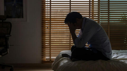 Hàng chục nghìn đàn ông Trung Quốc suy sụp, thậm chí tự sát khi phát hiện con không cùng huyết thống