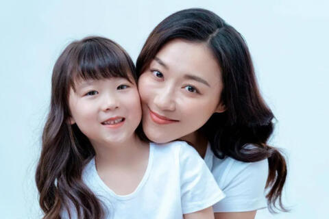 Phụ nữ thuộc 4 con giáp này không chỉ mang đến phúc khí cho chồng mà còn là "bùa may mắn" giúp con cái thành tài