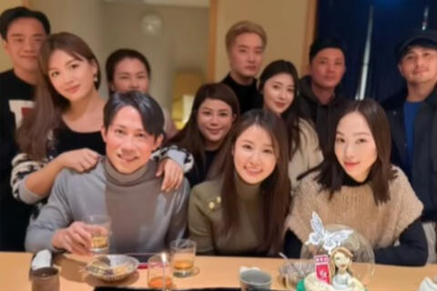 Lâm Tâm Như đón sinh nhật tuổi 48 bên hội bạn thân, ông xã Hoắc Kiến Hoa gây xôn xao vì vắng mặt