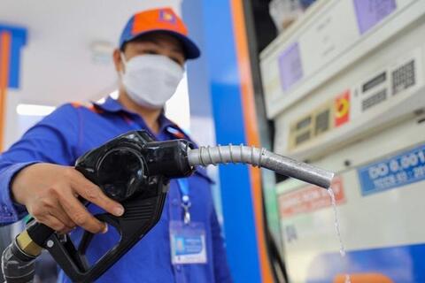Thủ tướng yêu cầu bảo đảm cung ứng đủ xăng dầu dịp Tết