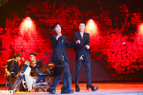 Sau màn “quyết chiến", MCK - Wren Evans bất ngờ có màn kết hợp không tưởng khiến fan cực “suy" tại Gala WeChoice