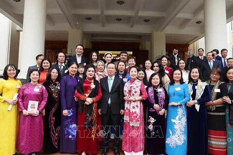 NSND Lệ Ngọc xúc động khi 2 năm liên tiếp tham dự Hội nghị Gặp mặt đại biểu trí thức, nhà khoa học, văn nghệ sĩ