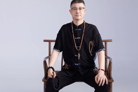 Bậc thầy phong thủy tiết lộ 3 đặc điểm phụ nữ trường thọ và gặp nhiều may mắn, điều thứ 2 cực kỳ dễ nhận biết