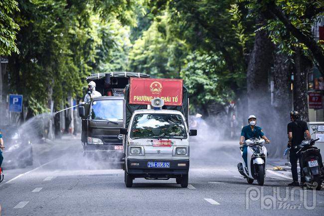 Hà Nội phun khử khuẩn trên diện rộng