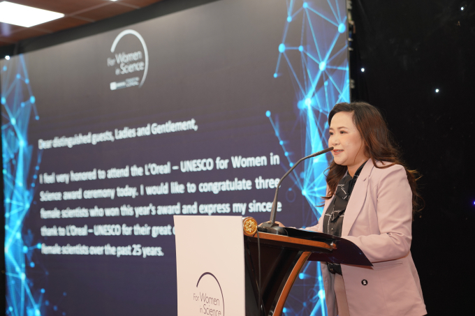 PGS.TS Hồ Thị Thanh Vân, nhận Giải thưởng L’Oréal – UNESCO Vì sự phát triển phụ nữ trong khoa học (For Women in Science) cấp quốc gia năm 2019 và quốc tế năm 2022 mong muốn Chương trình Giải thưởng L’Oréal – UNESCO Vì sự phát triển phụ nữ trong khoa học (For Women in Science) tiếp tục đồng hành với hành trình nghiên cứu của các nữ khoa học. Ảnh: Hoàng Toàn