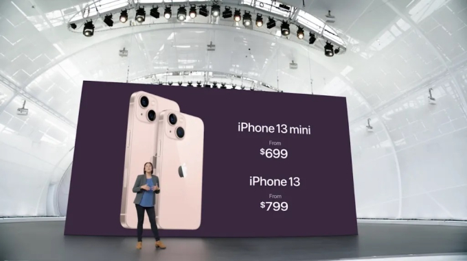 Cùng với các sản phẩm cùng dòng, iPhone 13 mini được Apple ra mắt vào năm 2021.