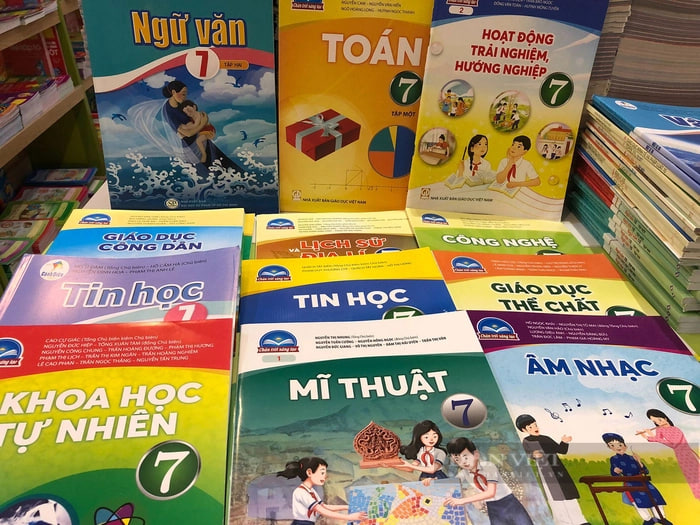 Nhiều sai phạm, hạn chế trong chương trình phổ thông mới và sách giáo khoa - Ảnh 1.