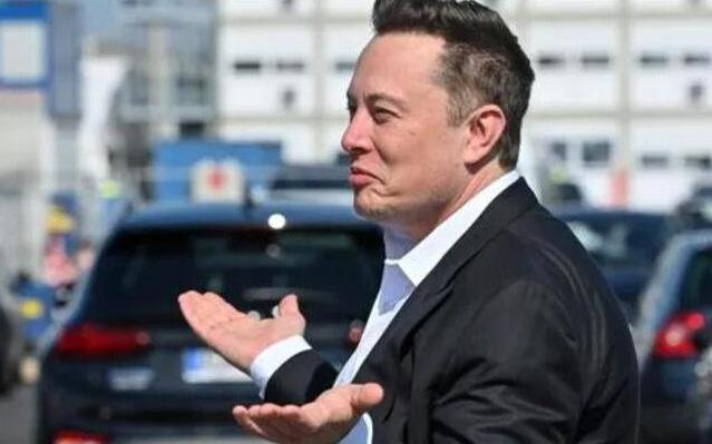 Elon Musk yêu cầu nhân viên Tesla quay trở lại văn phòng làm việc hoặc từ chức