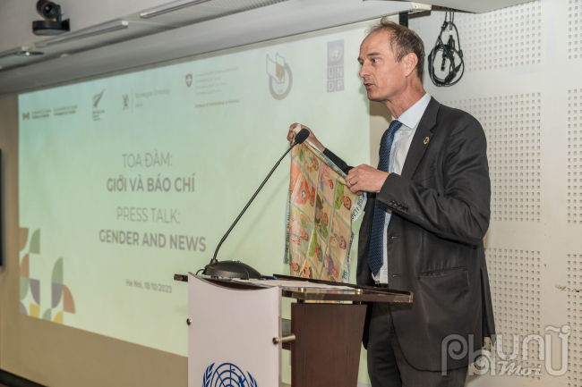 Ông Patrick Haverman, Phó đại diện thường trú UNDP tại Việt Nam phát biểu chào mừng. Ảnh: Hoàng Toàn