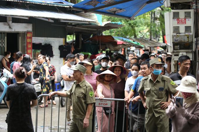 Toàn bộ khu vực xung quanh đã được phong tỏa