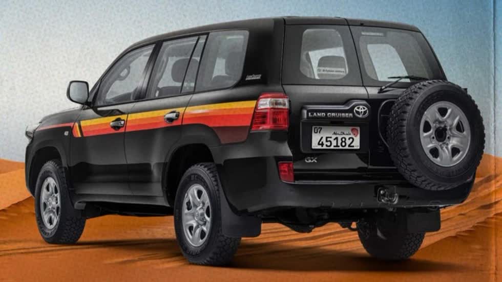   Toyota Land Cruiser Heritage Edition 2020 bản V6 dùng vành thép 17 inch, bản V8 dùng vành hợp kim 17 inch.  