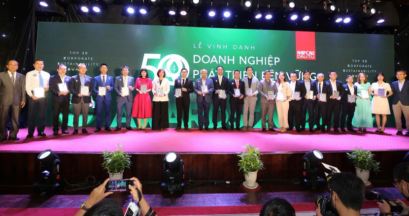 Vinamilk thuộc Top 50 Doanh nghiệp phát triển bền vững tiêu biểu 2022  - Ảnh 2.