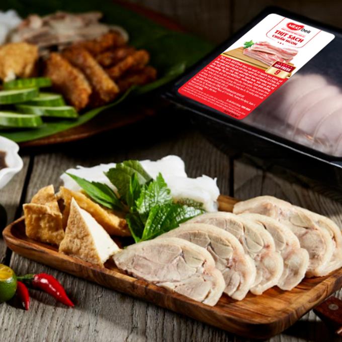 Bắp giò cuộn MEATDeli giúp tiết kiệm ½ thời gian chuẩn bị, lại đảm bảo thành công món bắp giò luộc đẹp mắt cho món bún đậu