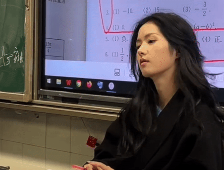 Cô được nhận xét là giống rất nhiều sao nữ nổi tiếng