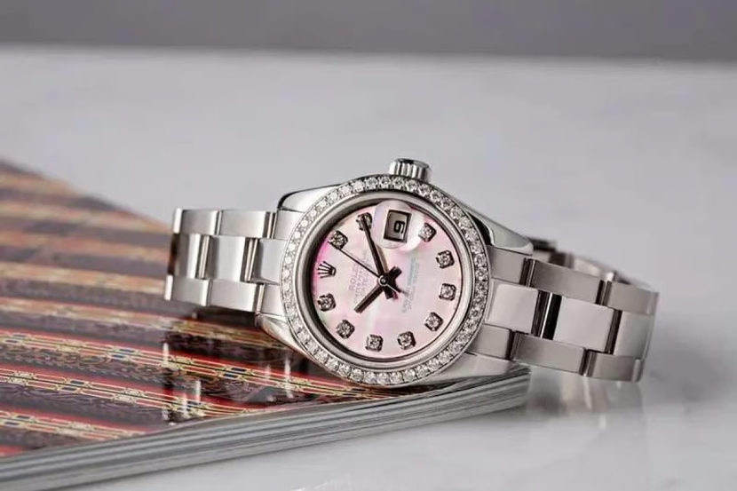 Rolex là thương hiệu đồng hồ bị đánh cắp nhiều nhất trong năm 2022 - Ảnh 1.