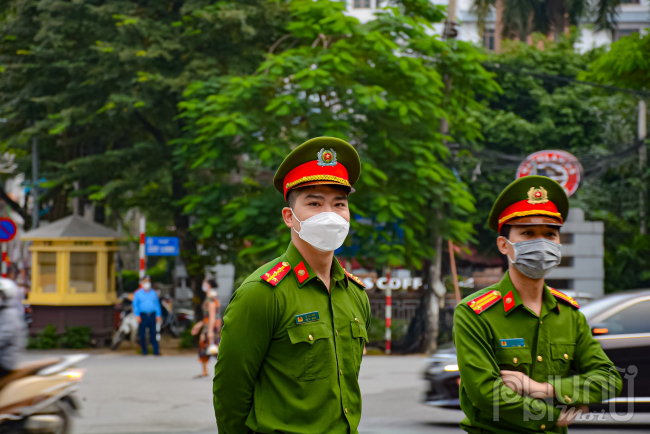 Hào hứng check-in đường sắt trên cao Cát Linh - Hà Đông