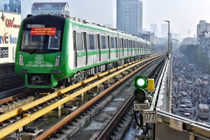 Tuyến đường sắt Cát Linh - Hà Đông phải lùi thời gian chạy thử do ảnh hưởng của COVID-19. Ảnh: VnExpress/Hoàng An.