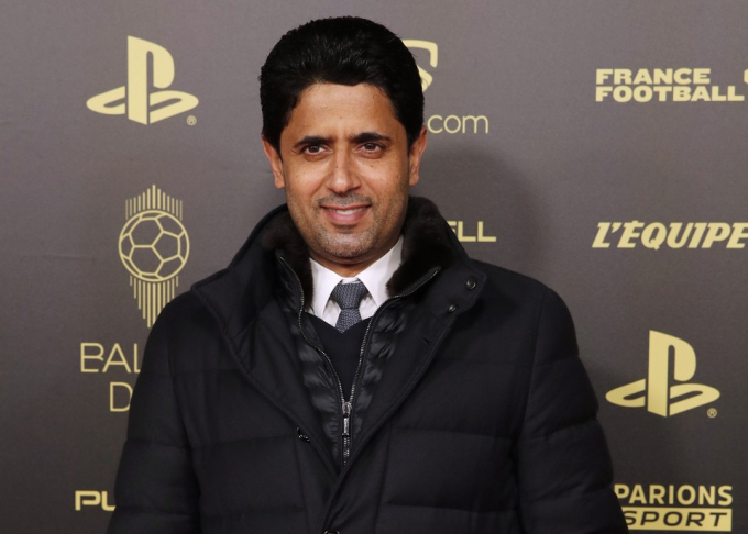           Chủ tịch PSG Nasser Al-Khelaifi dự gala trao Quả bóng vàng cùng một số thành viên trong ban lãnh đạo đội bóng thủ đô nước Pháp.          