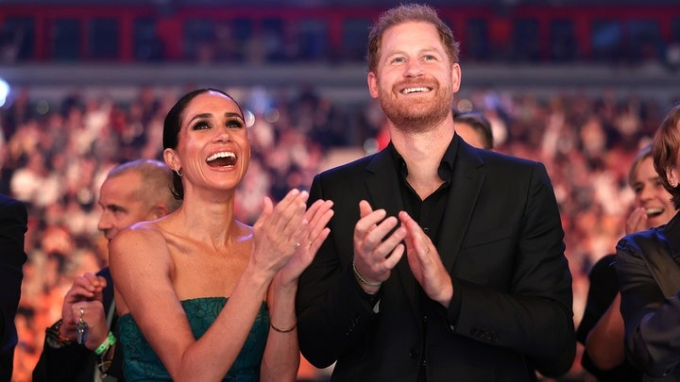 Meghan và Harry đã đưa Archewell Productions và Archewell Foundation vào trang web mới sussex.com.