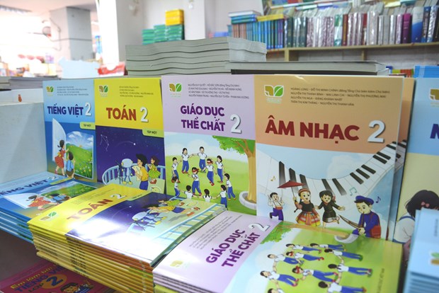   Việc vận chuyển sách giáo khoa về các địa phương đang gặp khó khăn vì dịch COVID-19. (Ảnh: PV)  