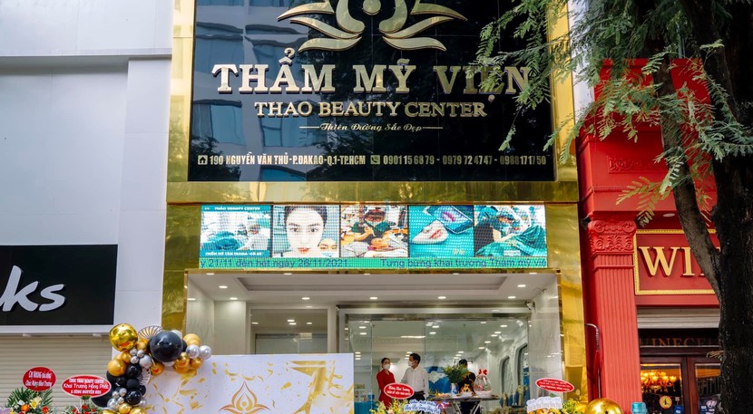 Hàng loạt cơ sở làm đẹp, dịch vụ thẩm mỹ tại TP.HCM bị xử phạt - Ảnh 1.