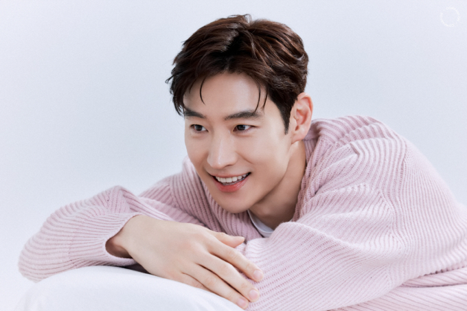 Tài tử Lee Je Hoon vừa trải qua ca phẫu thuật khẩn cấp 