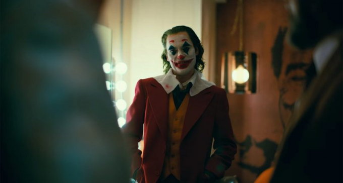 Joker: Khi cái ác khiêu vũ với cuộc đời!