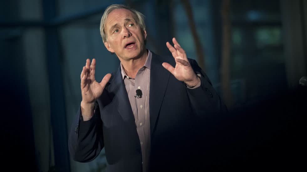  Tỷ phú Ray Dalio  - nhà sáng lập quỹ đầu cơ lớn nhất thế giới Westport, Connecticut’s Bridgewater Associates. Ảnh: CNBC.