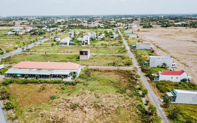 Dự án Hưng Thịnh Cát Tường ở Long An bán 1 nền đất cho nhiều người nhưng vẫn chưa bị xử lý.