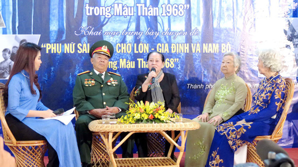 Các nhân chứng lịch sử chia sẻ tại Chương trình giao lưu Nữ biệt động Sài Gòn - Chợ Lớn - Gia Định trong Mậu Thân 1968. Ảnh: Tuổi Trẻ