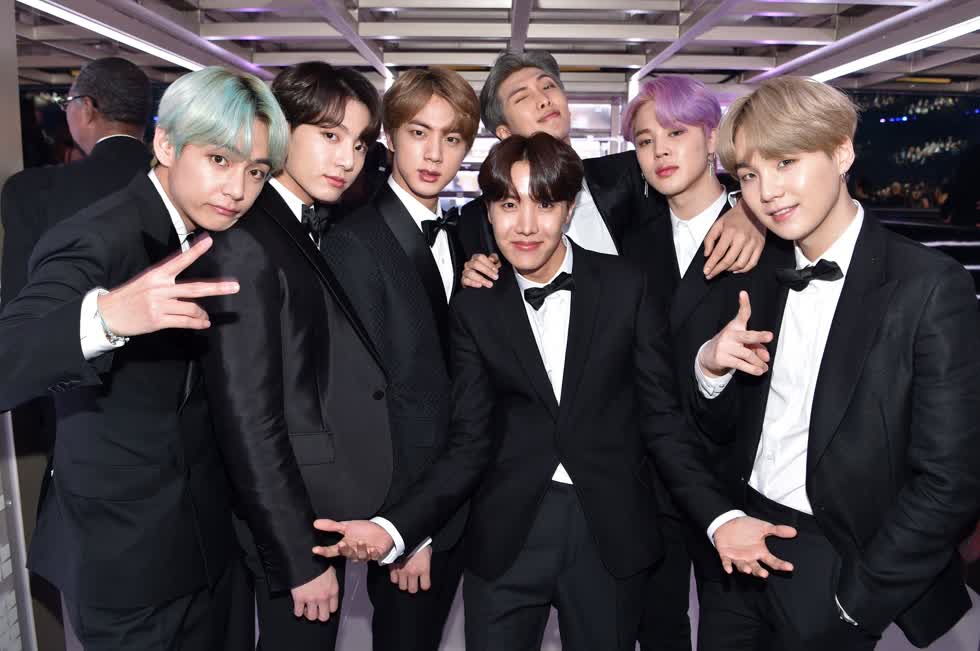 BTS vượt mặt Justin Bieber, xác lập kỷ lục mới trên xếp hạng Billboard 