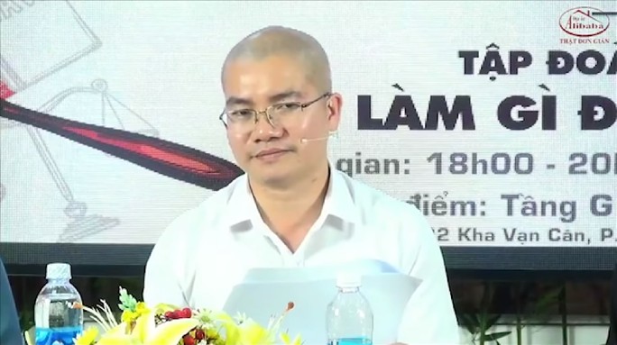 Ông Nguyễn Thái Luyện nói: “Học gì ra làm công an xã? Rồi ông tự trả lời học ngu. Ông tiếp tục hỏi 