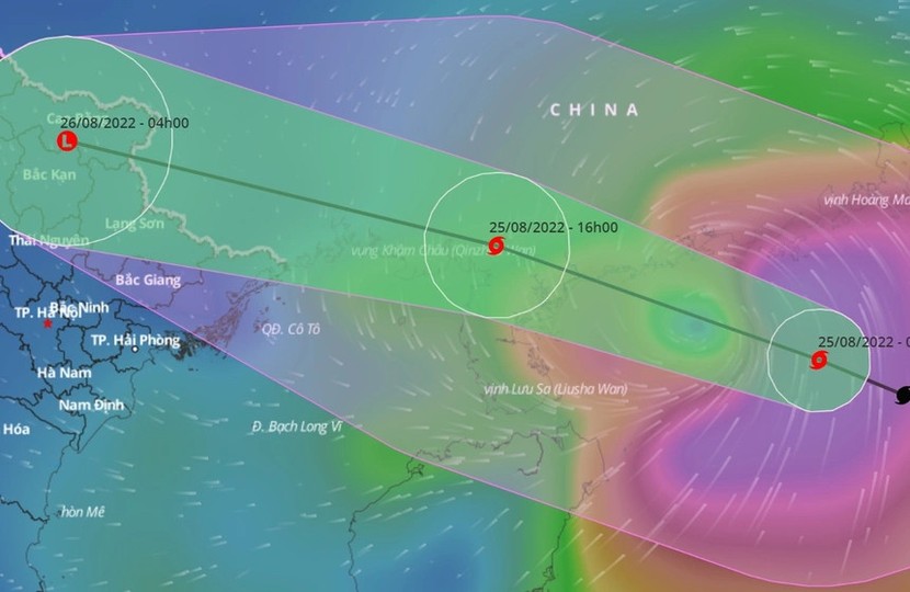 Bão số 3 cách Quảng Ninh 230km, miền Bắc mưa lớn, gió giật mạnh - Ảnh 1.