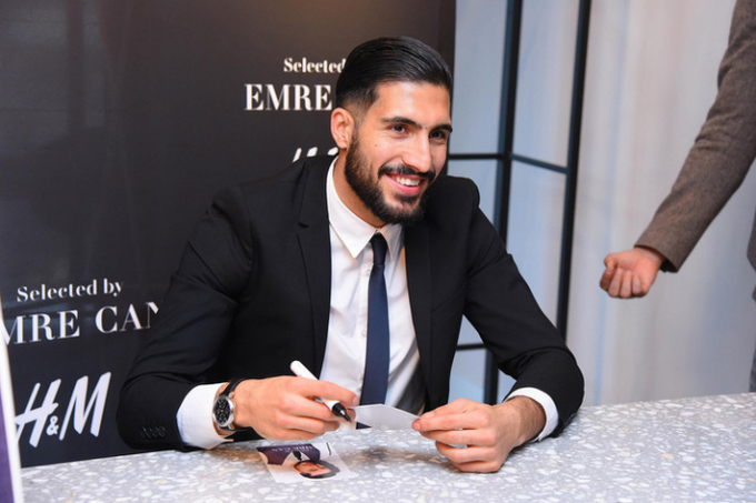   Emre Can (Đức) có chiều cao nổi bật cùng với vẻ ngoài lịch lãm, phong độ. Anh từng bị lầm tưởng giống một tài tử điện ảnh hơn là cầu thủ bóng đá.  