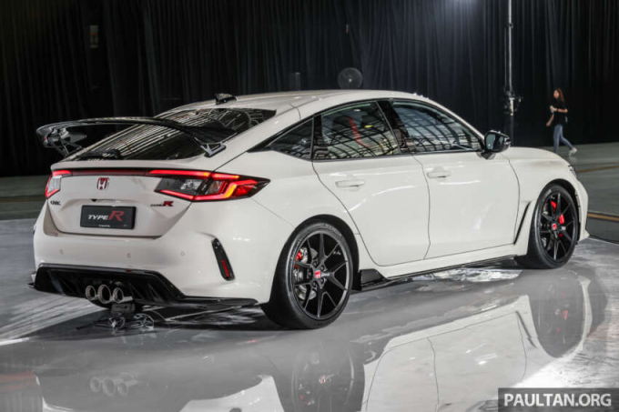 Honda Malaysia chỉ có 19 chiếc để bán cho khách hàng. Ảnh: Paul Tan