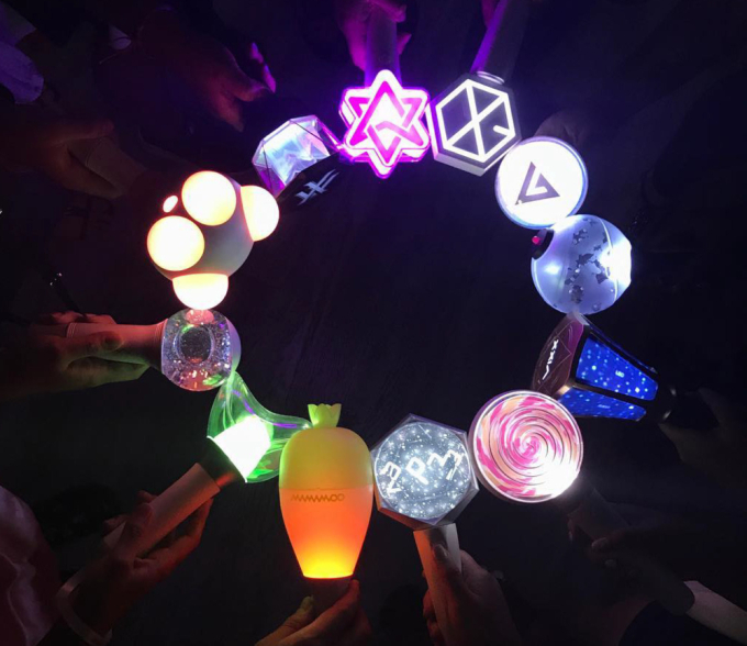 Lightstick của Hoàng Thuỳ Linh được đánh giá không thua kém những thiết kế của nghệ sĩ Kpop