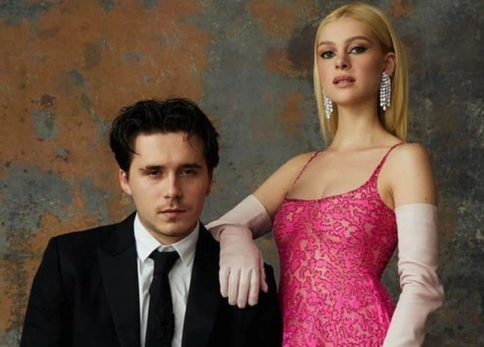           Brooklyn Beckham và Nicola Peltz chính thức trở thành vợ chồng sau hôn lễ diễn ra ngày 9/4. Ảnh: Vogue.          