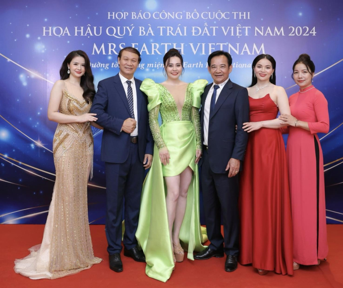 Hoa hậu Sao Mai tự tin chấm thi Mrs Earth 2023