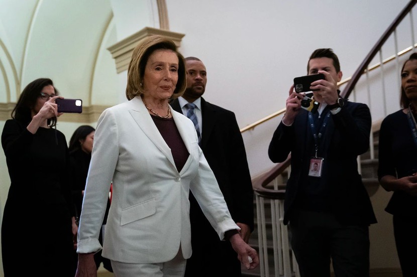 Bà Nancy Pelosi tuyên bố từ chức Chủ tịch Hạ viện Mỹ - Ảnh 1.