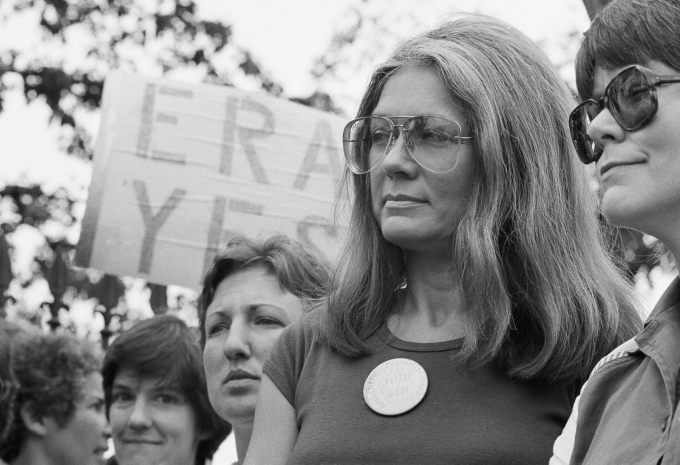 Nhà văn và nhà hoạt động chính trị xã hội Gloria Steinem đã trở thành một trong những cây bút tiêu biểu ở Mỹ trong những năm 1960 -1970. Nguồn: britannica.com