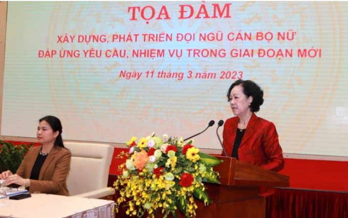   Uỷ viên Bộ chính trị, thường trực Ban Bí thư, Trưởng ban Tổ chức Trung ương Trương Thị Mai phát biểu chỉ đạo tại toạ đàm.  